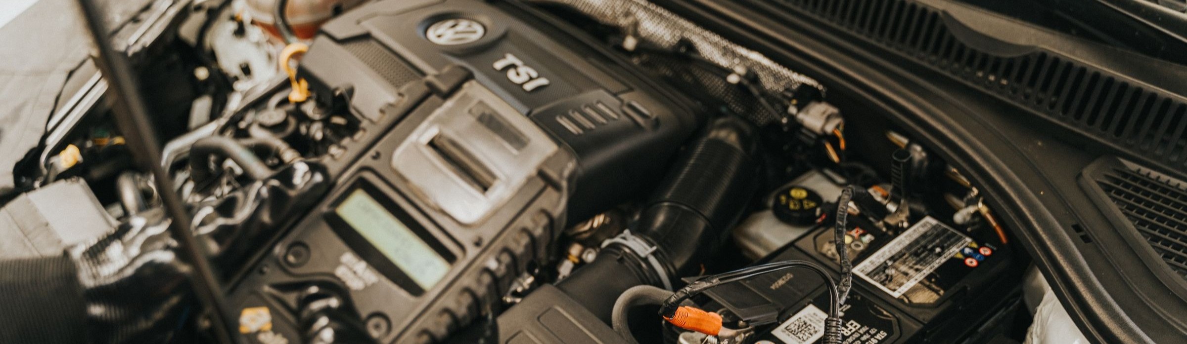 Motorprüfung und Diagnose am Fahrzeug